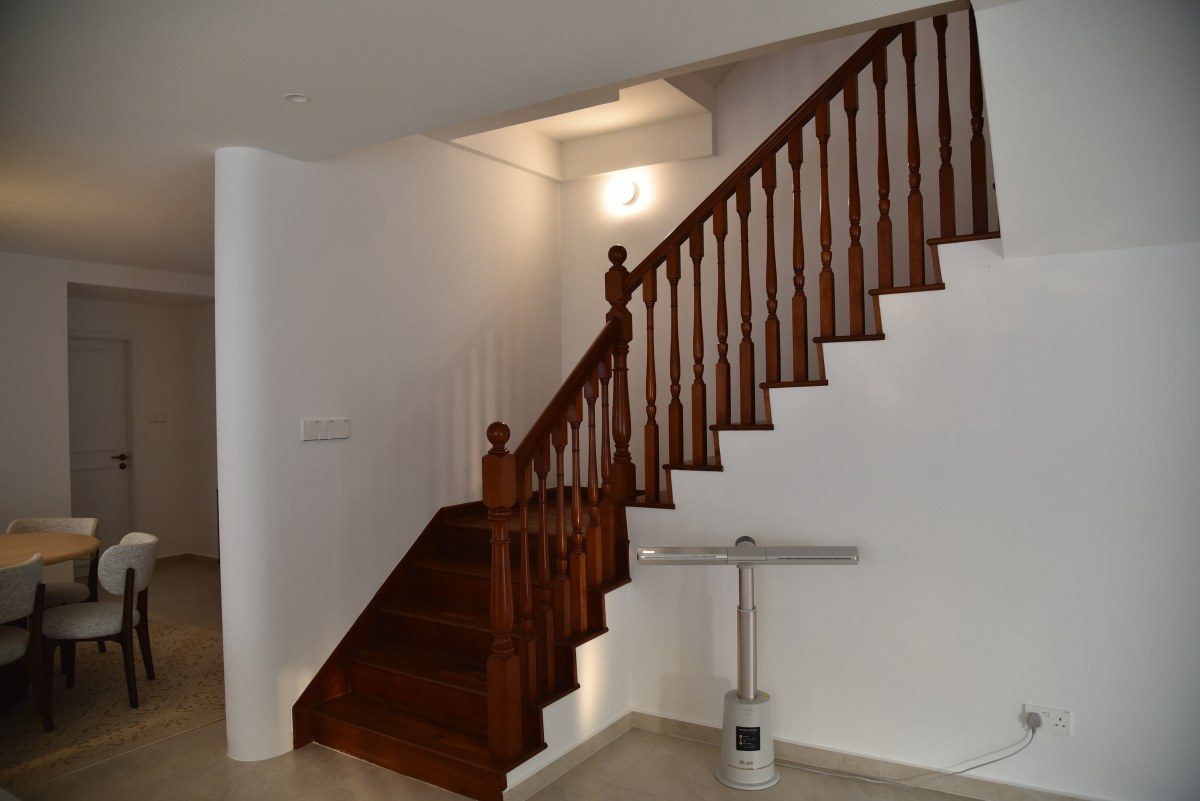 The same staircase within a new white volume